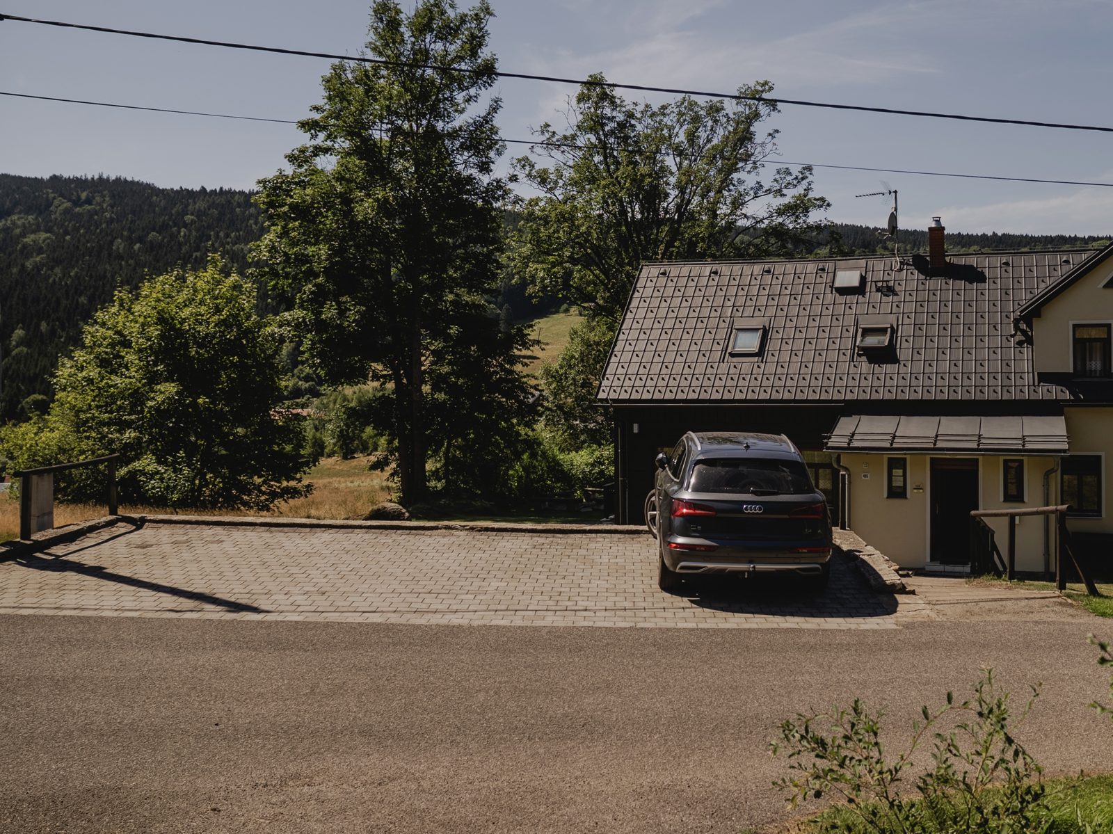 Parkoviště u penzionu