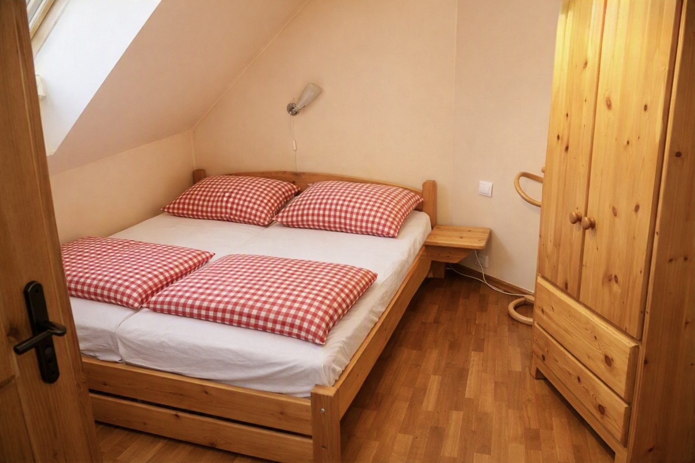 Pokoj 4 – foto 1